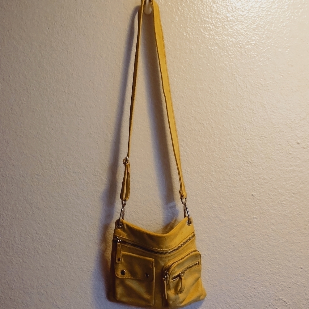 Fossil  Sutter Leather Pebble Messenger Crossbody Bag